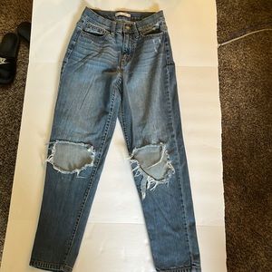 So High Rise Very Distressed Faded Blue Mom Jeans Juniors 0/W24